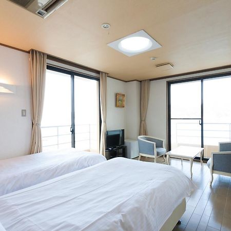 Matsuura Hotel Saiki Bagian luar foto