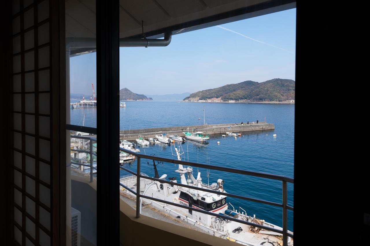 Matsuura Hotel Saiki Bagian luar foto