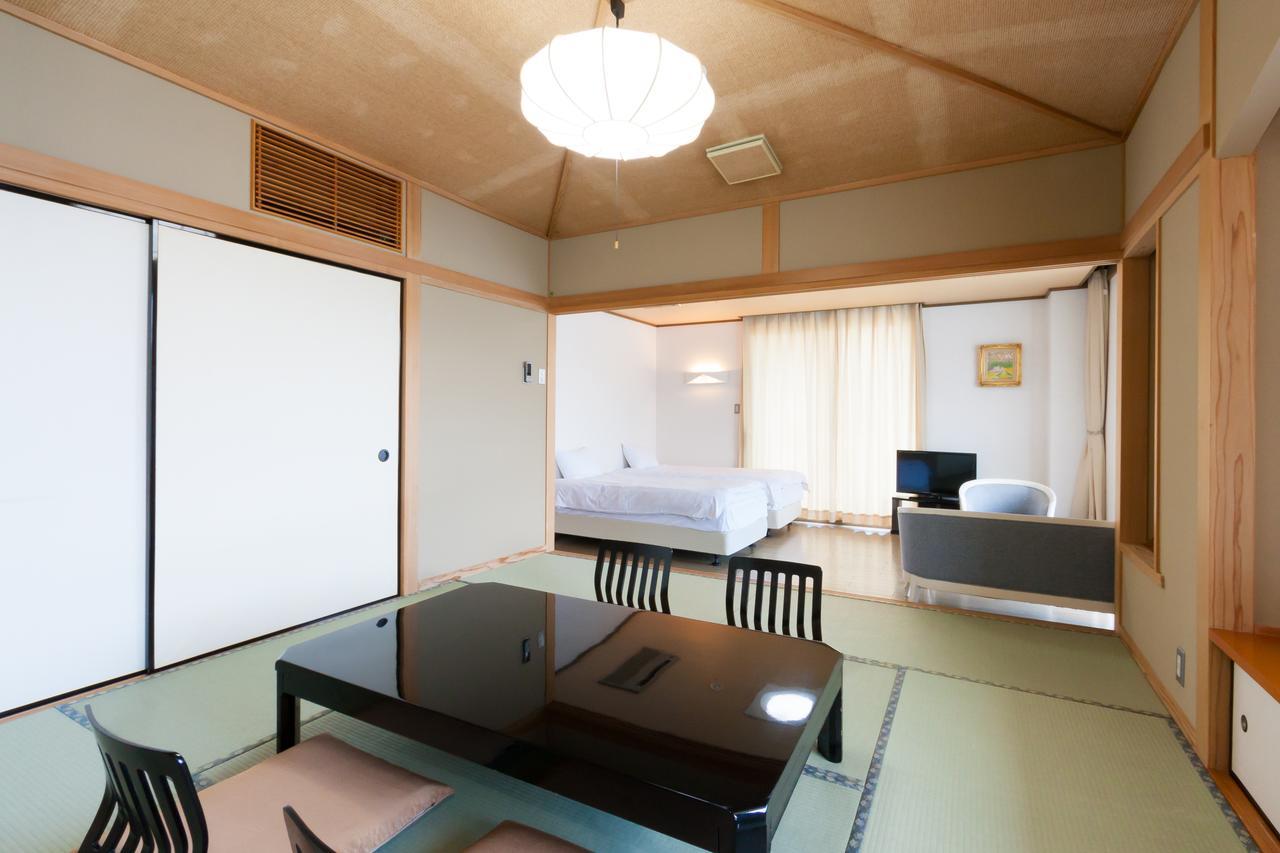 Matsuura Hotel Saiki Bagian luar foto
